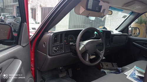Imagen 2 de 11 de Chevrolet Silverado