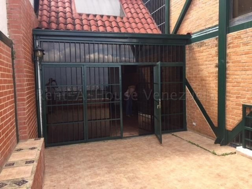 Imagen 2 de 14 de Espectacular Casa En Venta En Los Naranjos, Con Una Vista Insuperable, Caracas. Codigo: Mvg 22-21965