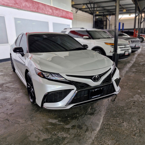 Toyota Camry Xse 2023 14.000km