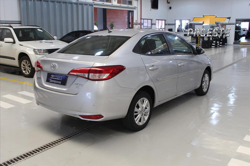 Toyota Yaris 1.5 16V FLEX SEDAN XLS MULTIDRIVE