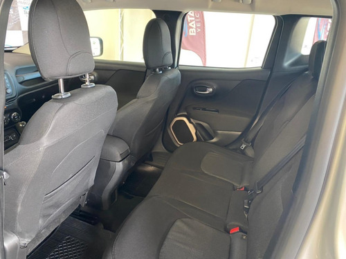 Imagem 9 de 10 de Jeep Renegade Lngtd At