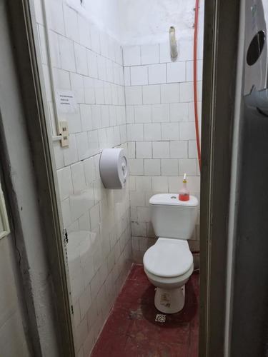 Imagen 6 de 23 de Casa -casa, Próximo 18 De Julio Y Tacuarembó, 248 M2 !!