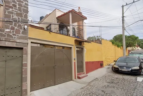 Venta De Casa En San Miguel De Allende, Guanajuato, Colonia Olimpo. Frsrb