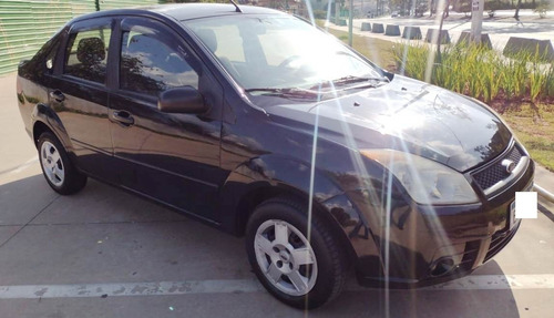 Imagem 2 de 6 de Ford Fiesta 1.0 Sedan Flex Completo