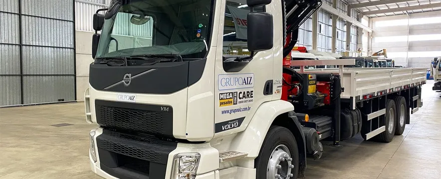 Caminhão Volvo Vm 290 6x2r City 24/24 Guindaste 17 Ton Palfi