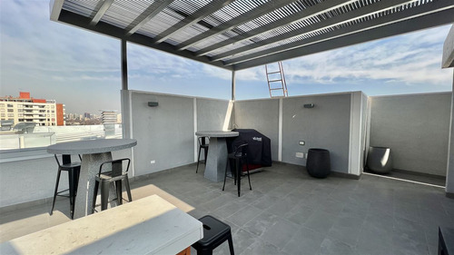 Departamento En Arriendo De 2 Dorm. En Recoleta