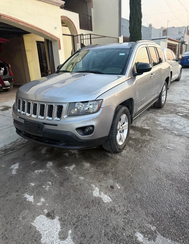 Jeep Compass 2.4 Latitude 4x2 Mt