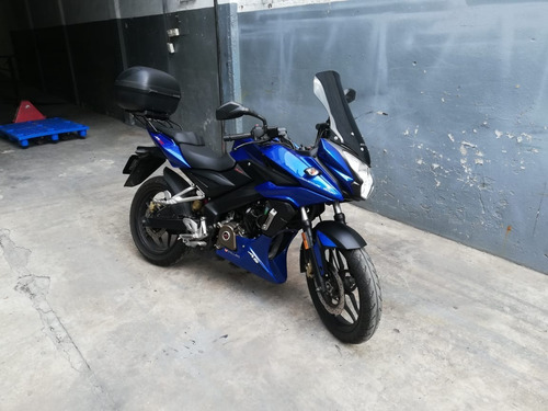Bajaj Rouser As 200