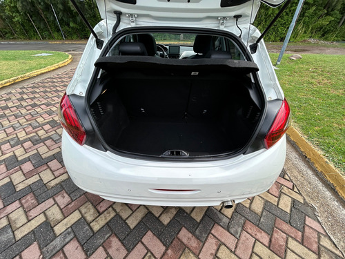 Peugeot 208 1.6 Allure Nav Tiptronic