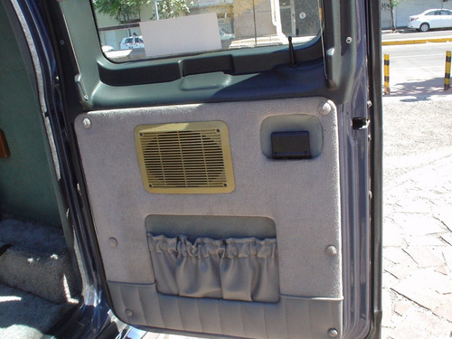 Imagen 10 de 15 de Ford Econoline Van Discapacitados