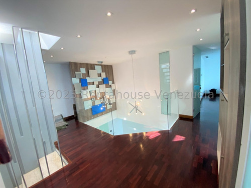 Imagen 25 de 29 de Pent House Triplex En Venta En Lomas Del Sol.