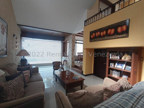 Monicam 23-424 Imponente Townhuse Anclado En Zona Privilegiada, Exquisita Ambientación, De Impecable Diseño, Propiedad De Tipo Duplex Con Amplitud En Sus Niveles De Bella Arquitectura