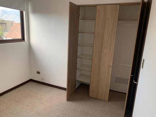 Casa En Arriendo De 3d/3b En Condominio Los Poleros Machalí