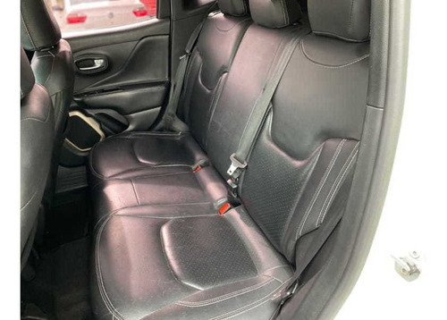 Imagem 12 de 15 de Jeep Renegade Sport 1.8 Flex Aut 2016
