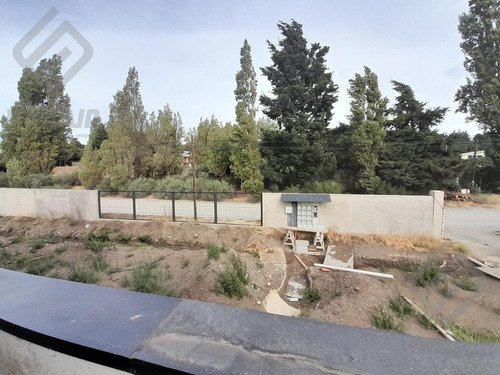 Departamento En Barrio La Aguada, Bariloche. Zona Este ( Planta Alta ) 28
