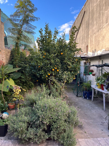 Casa De 4 Dormitorios 3 Baños Sobre Principal Avenida En Plena Zona Comercial Del Paso Molino