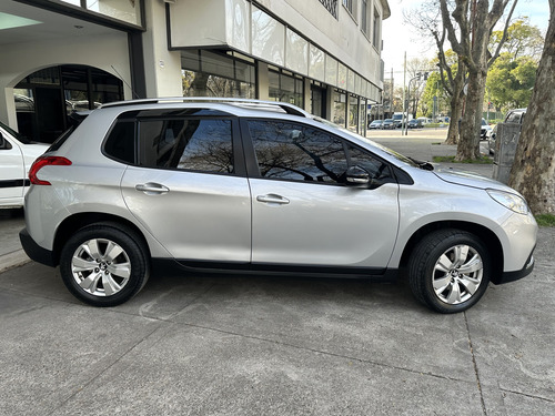 Peugeot 2008 1.6 Allure