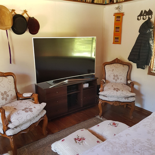 Arriendo Por Noche Acogedora Casa, Con Excelente Ubicación.