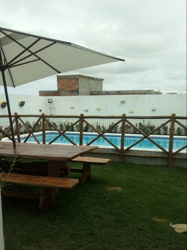 Imagem 11 de 20 de Excelente Casa Finamente Decorada Com 260m2 Em Alphaville Litoral Ii - Adr490 - 31993079