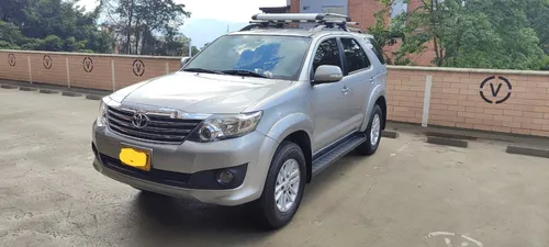 Toyota Fortuner 2.7l 4x2