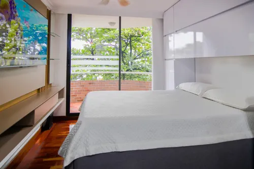 Apartaestudio En Venta En Loma De San Julián Medellin. Cod V12879
