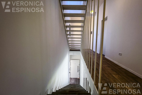 Casa En Venta De Cuatros Ambientes - Haedo Sur
