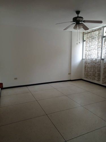 Imagen 8 de 11 de Alquiler Casa En La Trinidad
