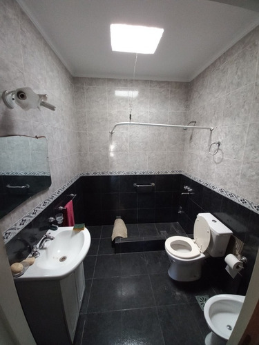 Imagen 5 de 6 de Casa Venta Isidro Casanova
