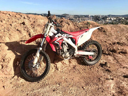 Imagem 2 de 9 de Honda Crf 450 Injetada