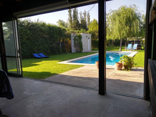 Imagen 17 de 22 de Casa Con Pileta - Roldán