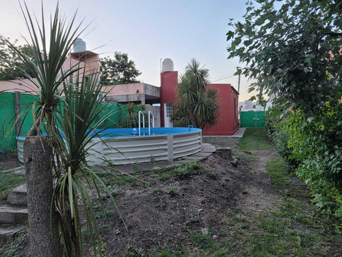 Casa Quinta En Venta En Villa Parque Sicardi, La Plata, G.b.a. Zona Sur