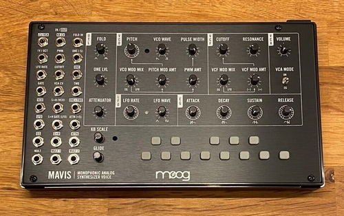 Imagen 3 de 3 de Moog Mavis Semi-modular Monophonic Analog Synthesizer Hii