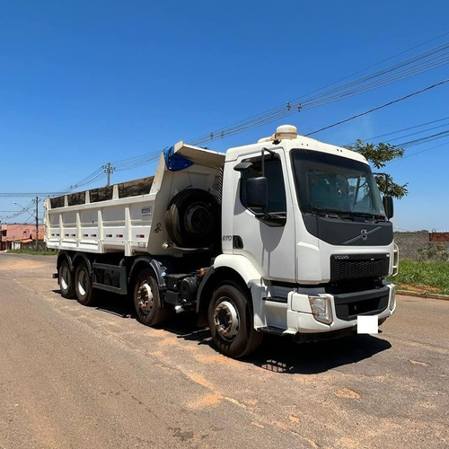 Volvo Vm 270 8x4 Caçamba 2014