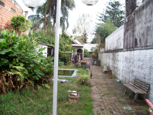 Imagen 6 de 6 de Chalet Sobre Amplio Lote