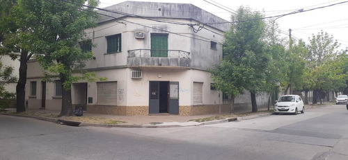 Imagen 1 de 1 de Local Comercial En Alquiler En Lujan