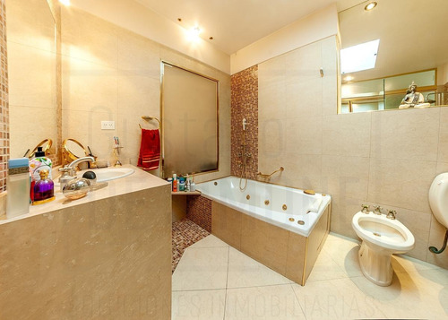 Imagen 9 de 30 de Venta / Casa / 4 Ambientes / Cochera / Pileta / Quincho / Ramos Mejia