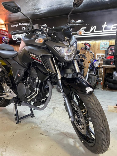 Imagen 20 de 25 de Yamaha Fz 25