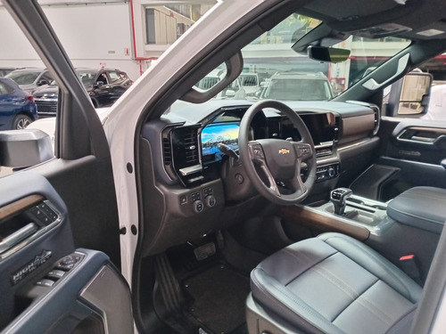 Chevrolet Silverado 5.3 V8 High Country