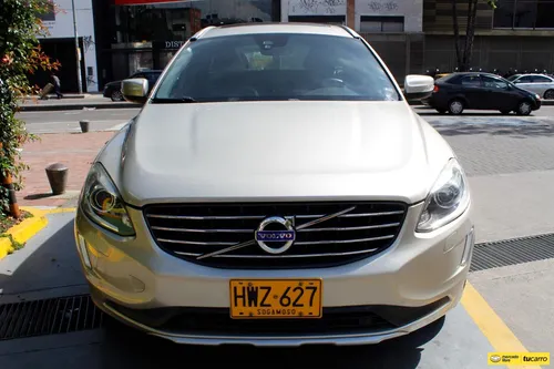 Volvo XC60 2.0 T5 Momentum