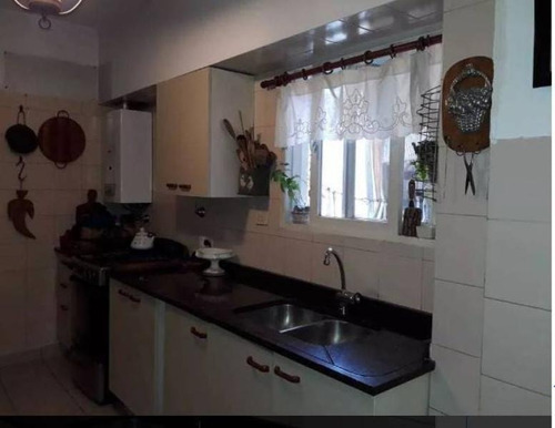 Imagen 11 de 13 de Venta 4 Dormitorios Con Cochera. Oportunidad.