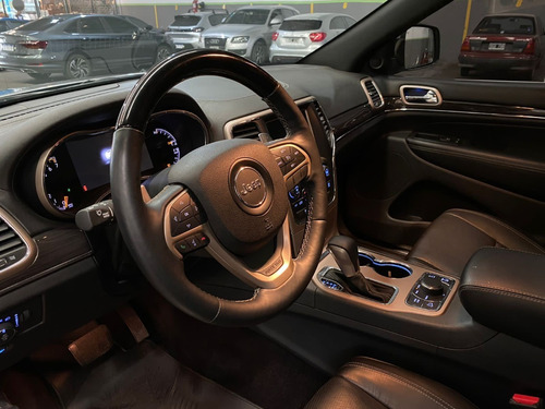 Imagen 6 de 13 de Jeep Grand Cherokee Overland
