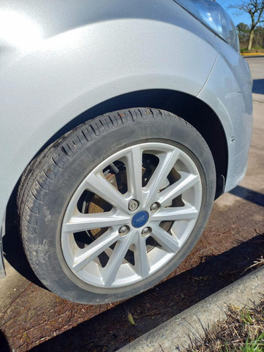 Ford Fiesta Kinetic 1.6 Sedan Se Plus At 120cv