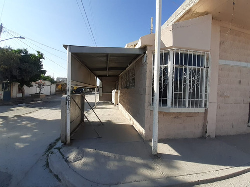 Casa En Venta En La Colonia La Merced Torreon, Coah