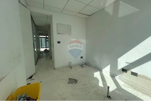 Oficina Médica/dental En Estoril A Pasos Clc