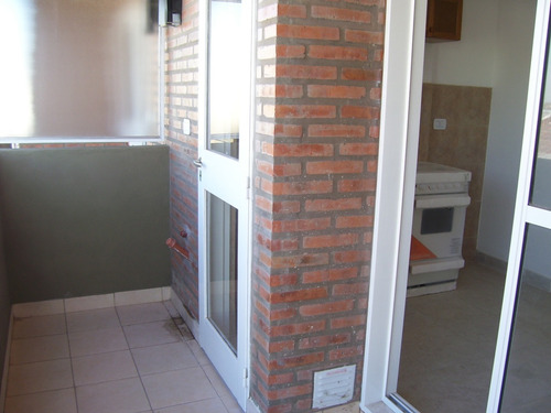 Imagen 2 de 11 de Departamento 1 Dormitorio En Arroyito.