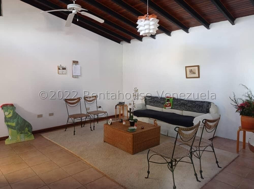 Imagen 19 de 20 de Casa En Alquiler La Lagunita Country Club 22-10957 María José Diaz +58 424-1747490