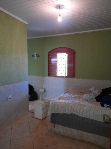 Vd Cs 2 Qts (1 Suíte) Prox. Ao Superm. Gardel - Sol Nascente