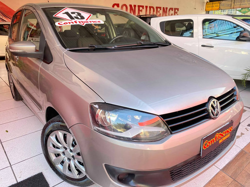 Imagem 6 de 12 de Volkswagen Fox 1.0 Mi Trend 8v Flex 4p Manual