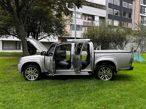 Dmax 4x2 Gasolina