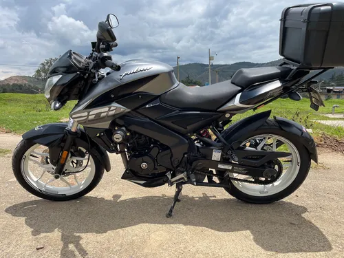 Pulsar Ns 200 Fi